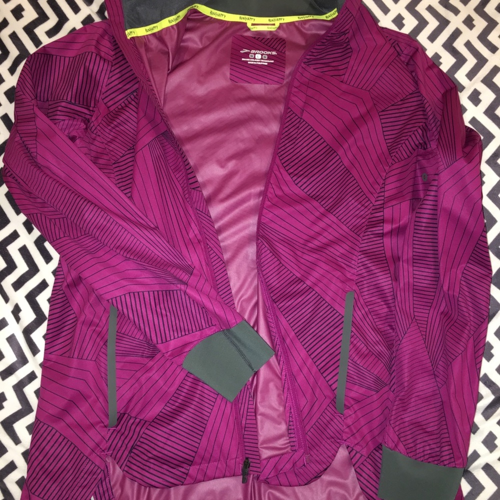 Brooks running jacket - excellent used condition!
